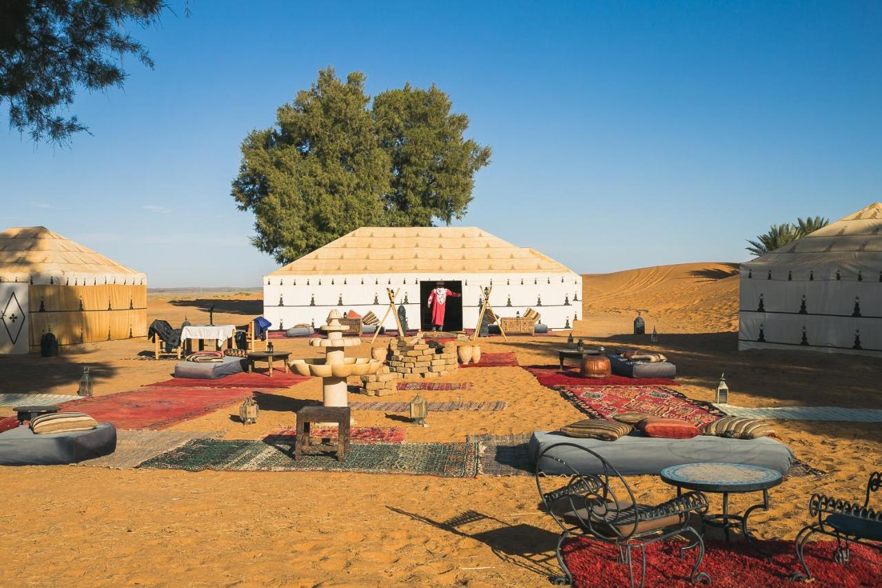 Prestigious Camp Hotel Мерцуга Екстериор снимка